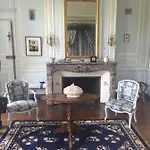 Chateau De Vitry-la-Ville