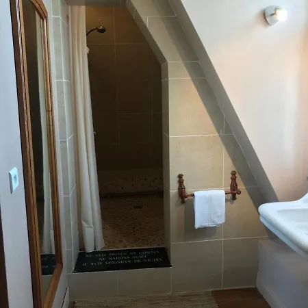 Couette-café 4 Saisons Au Chateau 4*