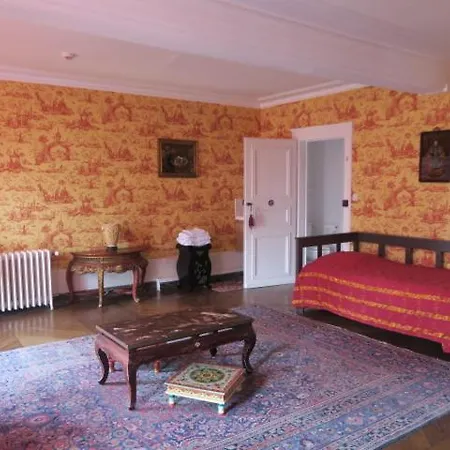 Chateau De Bed & Breakfast