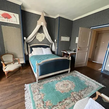 Couette-café 4 Saisons Au Chateau 4*