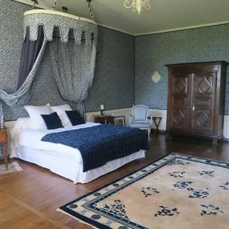 Bed & Breakfast Chateau De 4*