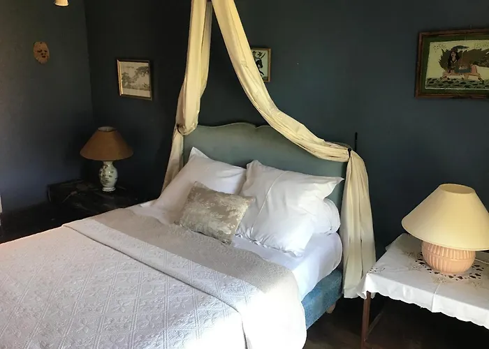 Couette-café 4 Saisons Au Chateau 4*