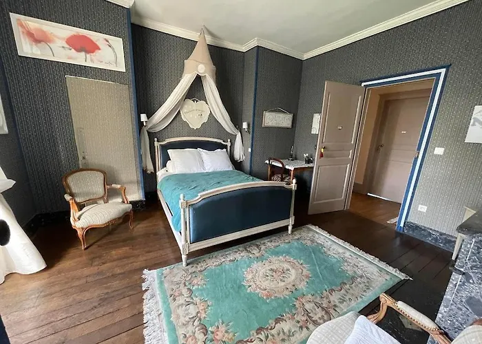 Couette-café 4 Saisons Au Chateau 4*